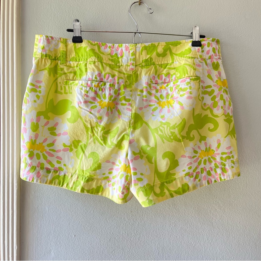 Lilly Pulitzer Jubilee Shorts•Sz 10 - Picture 2 of 11
